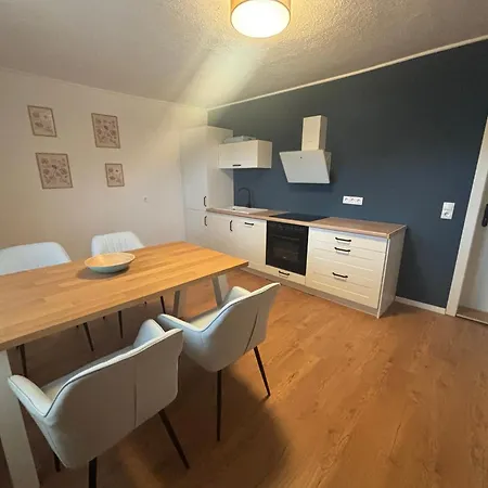 Kleines Haus In Cottbus-wilmersdorf Ca 80m2 *