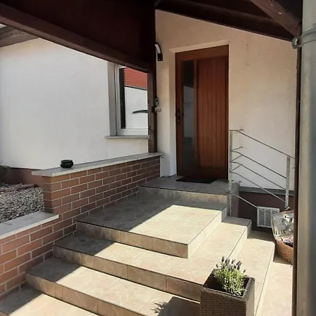 Kleines Haus In Cottbus-wilmersdorf Ca 80m2 Apartment Cottbus